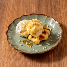 アイスクリームワッフル　～メープルシロップ～