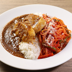 とろ豚カレー×横濱ナポリタン