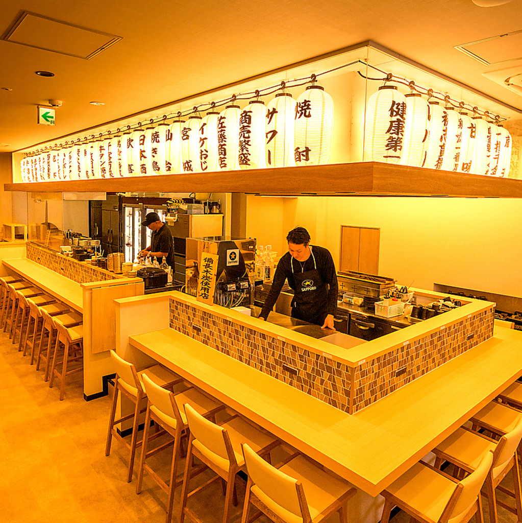 カウンター席もありますので、小規模の宴会利用などにも最適です！皆様の楽しい時間をお手伝いします