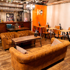 ゆったりしていただけるソファー席！