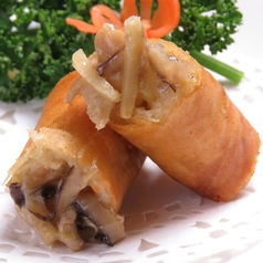 能登豚や地物の旬野菜など厳選食材を使用！