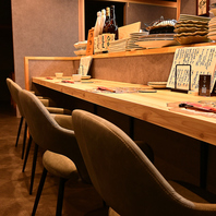 おひとり様でもくつろげるカウンター