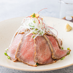国産牛のローストビーフ丼~自家製はちみつ玉ねぎソース~