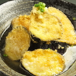 サク飲みにも◎馬刺しやユッケ、炙り〆サバなど逸品料理をご用意しております。
