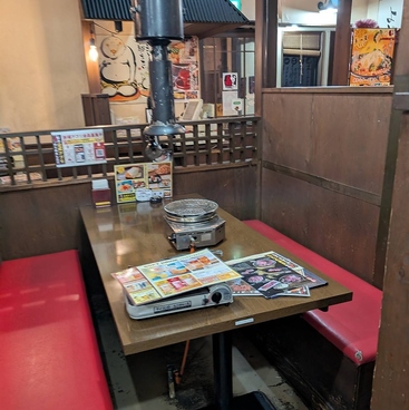 赤から 愛知岩倉店の雰囲気1