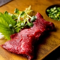 料理メニュー写真&nbsp;御殿場産 特選馬刺(モモ)