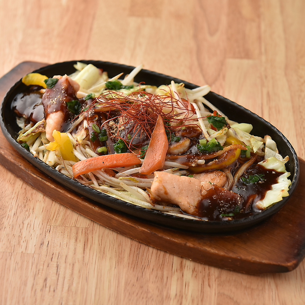 創作料理を中心としたお得においしいお店。