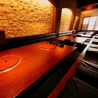 大人の雰囲気漂う、掘りごたつのお席