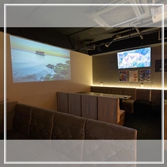 DINING BAR LIBERTY ダイニング バー リバティー 梅田店の雰囲気2