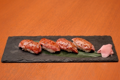 沖縄料理から、石垣牛・刺身・寿司なんでもあり！島んちゅが集まる大衆居酒屋