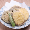 料理メニュー写真&nbsp;加賀/能登野菜天ぷら(れんこん/さつまいも/しいたけ）
