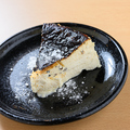 料理メニュー写真&nbsp;バスクチーズケーキ