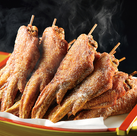 「福」を呼ぶ手羽先が名物のふく手羽　佐賀店。個室完備の居酒屋です♪