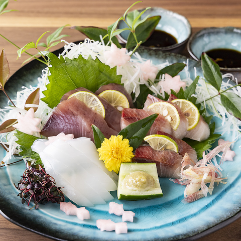 種類豊富なお料理とお酒で、至福の時間を過ごす。居心地よくお食事を楽しめる居酒屋！