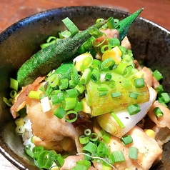 炭焼き鶏丼