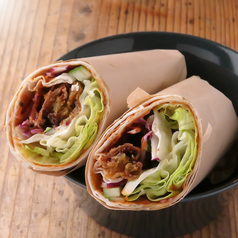 チキンティッカと野菜のラップサンド