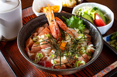 ランチ、ディナー共に定食もご用意しております！