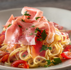 【もちもち食感】フルーツトマトとプロシュートのトマトソースの写真