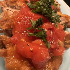 カリカリチキンのトマト大葉ソース焼