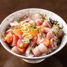 海鮮ユッケ丼