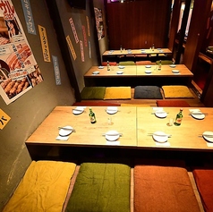 企業宴会やパーティーなど、団体様も大歓迎です♪貸切も承っておりますのでお気軽にご相談ください。広々とした開放感のある空間を皆様だけでお楽しみください!食べ放題・飲み放題がおすすめ♪