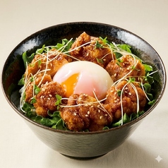 半熟卵の唐揚げ丼