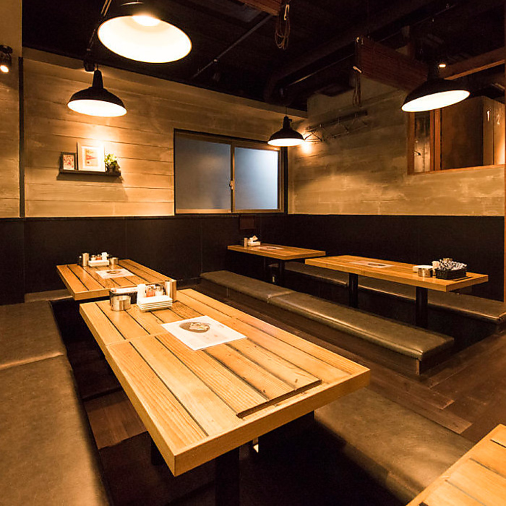 ふらっと立ち寄りたい方やサク飲み、デートなどにもおすすめなカウンター席。※画像は系列店