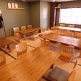 広々としたお座敷席は20名様～最大24名様まで貸切のご利用が可能です。同窓会や会社宴会など様々なシーンでご利用いただけますのでお困りごとがございましたらお気軽にご相談ください。