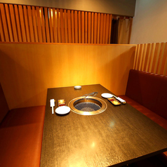 落ち着く暗めの照明です