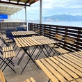 江ノ島の海が一望出来る開放的なお席を複数ご用意！