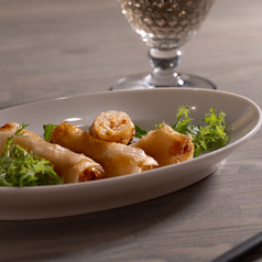 渡り蟹とエビのベトナム風春巻き仕立て