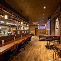 趣を感じるカウンター席で一人の時間を満喫ませんか？