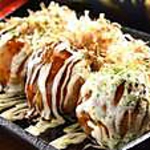 大阪名物の「たこ焼き」など、いろんなお料理が楽しめるのが百番の魅力！！
