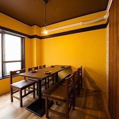 様々なシーンでご利用可能なテーブル席。【アクセス】東急池上駅より徒歩1分と駅チカに近日OPEN予定！ご宴会にも集まりやすく幹事様も安心！仕事帰りや、友人の集まり、買い物帰りにも◎各種ご要望、ご相談もお気軽に承っております。お客様にご満足いただけるよう、できる限りご要望にお応え致します。