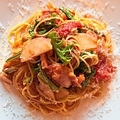 料理メニュー写真&nbsp;横浜野菜とパンチェッタのトマトソースパスタ