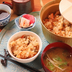 一汁一菜：ミニおにぎり2コ＋副菜＋味噌汁＋ドリンク