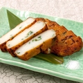 料理メニュー写真&nbsp;ヤリイカと大葉の手ごねさつま揚げ