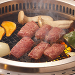 左近食べ放題の原点「肉」安くても「肉」にこだわり、オリジナルのモミダレやつけダレを開発し改革中