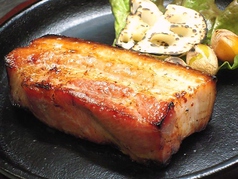 スモークベーコンステーキ炭火焼