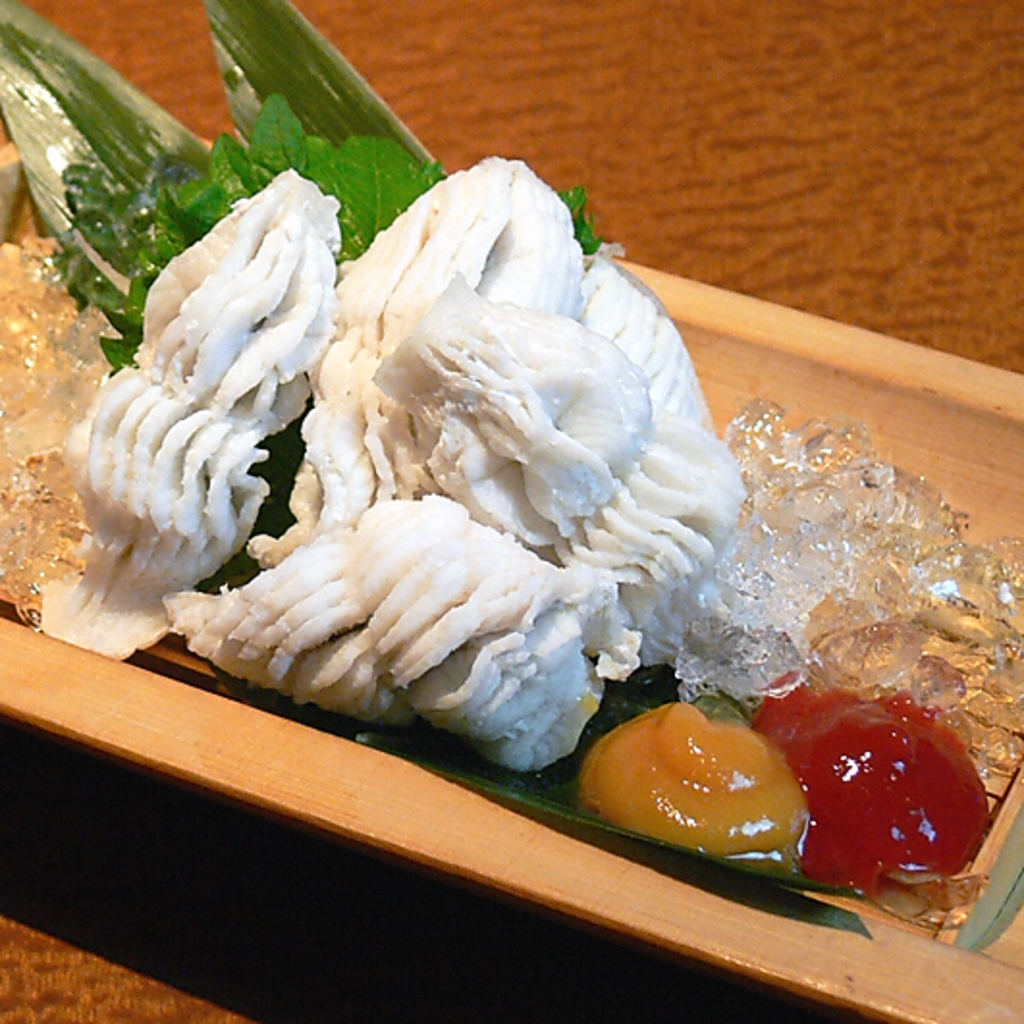 夏といったらハモ！新鮮な食材を使用しているので、プリプリの舌触りで絶品です！