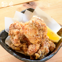 鶏もも肉のジューシー唐揚げ（3個）