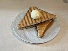 名古屋名物小倉バターのホットサンド