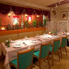 小さなお子様連れのご家族も、安心してご利用いただけるお席をご案内いたします。乳児からのご入店や、離乳食のお持ち込みもOK◎広めのソファー席なら、お子様と並んで座れて安心です。休日のご家族団らんにもぜひご利用ください!