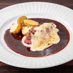 牛フィレ肉のビステッカ　アル　フォルマッジョ
