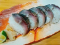 料理メニュー写真 肉厚炙りさば棒寿司