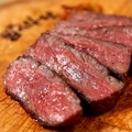 料理メニュー写真 低温調理した黒毛和牛モモステーキ