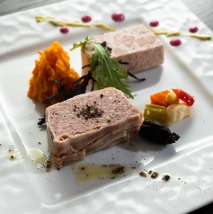 カジュアルにワインと合わせて愉しめる美味しい料理達