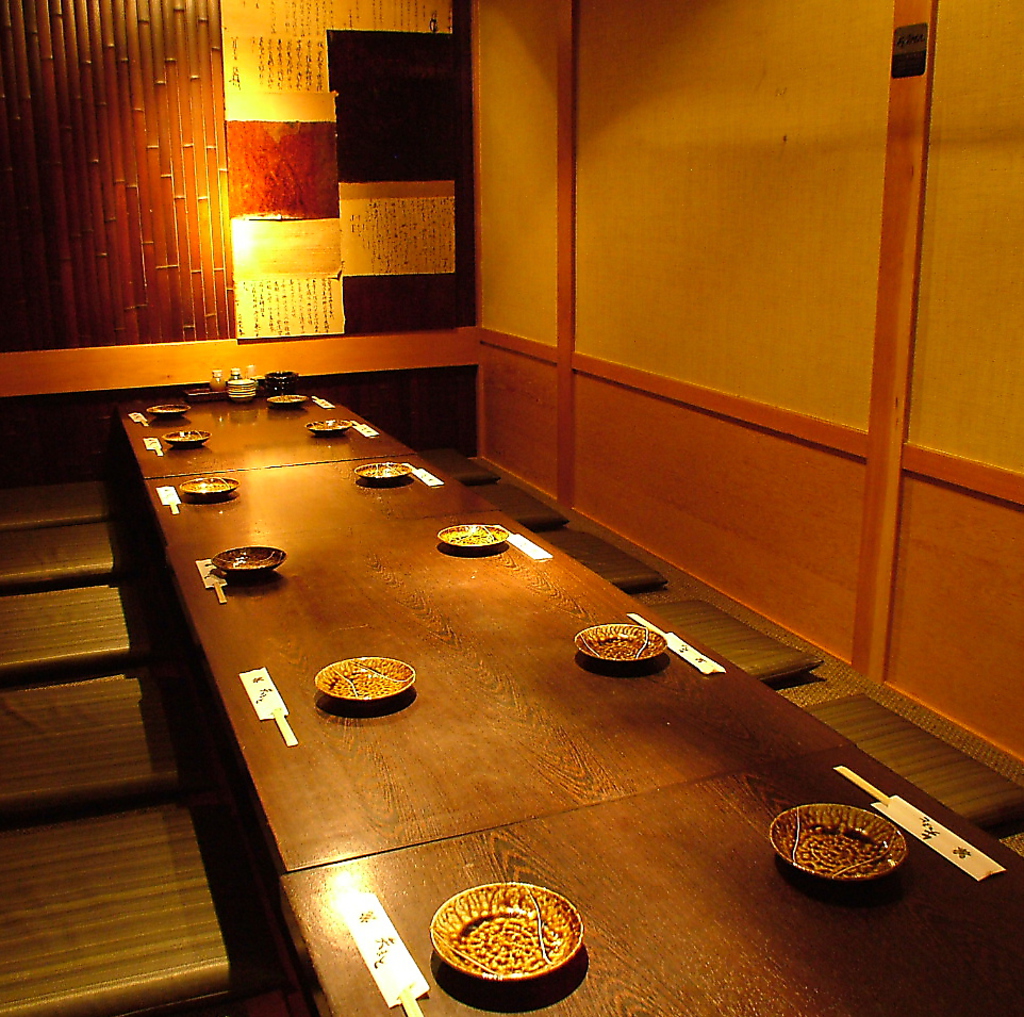 人気の掘り炬燵個室など大小個室あり！団体様も大歓迎♪