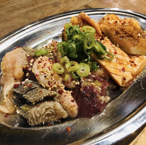 新鮮絶品ホルモンが味わえる！★ひまわり