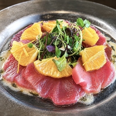 マグロとオレンジのカルパッチョ